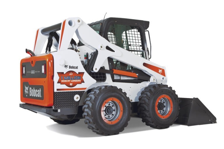 SKID STEER LOADER BOBCAT TRAINING COURSE RIIMPO318F Conduct civil construction skid steer loader operations